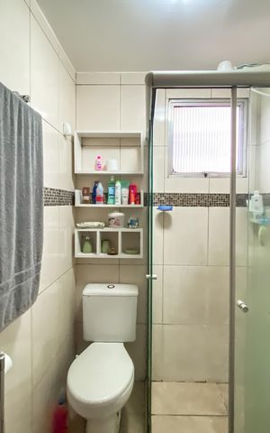 Apartamento à venda com 48m², 2 quartos e 1 vaga Apartamento à venda com 48m², 2 quartos e 1 vagaBanheiro