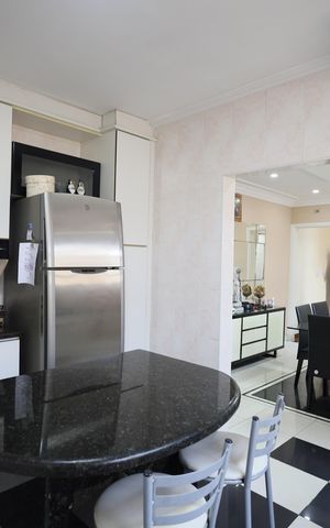 Casa à venda com 270m², 4 quartos e 4 vagasCozinha