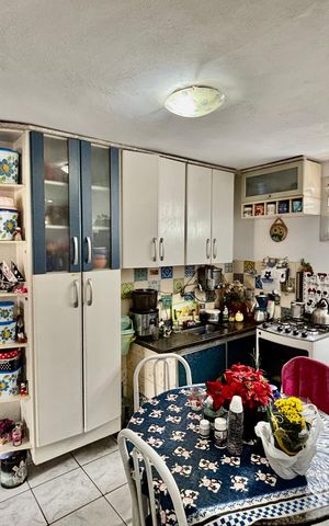 Apartamento à venda com 48m², 2 quartos e 1 vaga Apartamento à venda com 48m², 2 quartos e 1 vagaCozinha