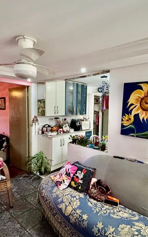 Apartamento à venda com 48m², 2 quartos e 1 vaga Apartamento à venda com 48m², 2 quartos e 1 vagaSala