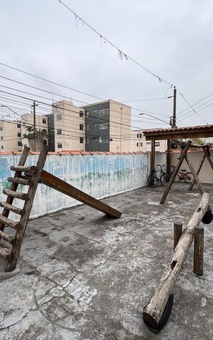 Apartamento à venda com 48m², 2 quartos e 1 vaga Apartamento à venda com 48m², 2 quartos e 1 vagaÁrea comum - Playground