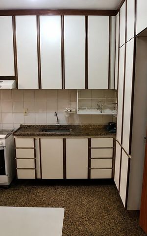 Apartamento para alugar com 130m², 3 quartos e 2 vagas Apartamento para alugar com 130m², 3 quartos e 2 vagasCozinha