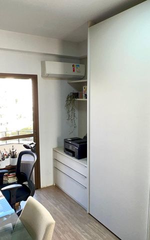 Apartamento à venda com 202m², 4 quartos e 3 vagas Apartamento à venda com 202m², 4 quartos e 3 vagasSuíte 1