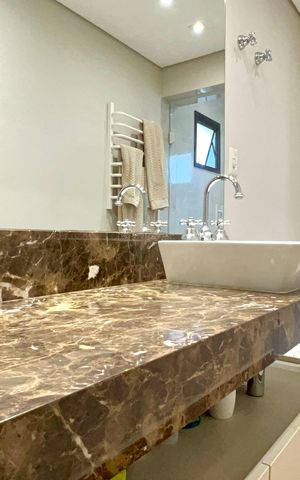 Apartamento à venda com 202m², 4 quartos e 3 vagas Apartamento à venda com 202m², 4 quartos e 3 vagasBanheiro da Suíte 4
