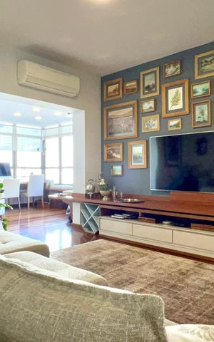 Apartamento à venda com 202m², 4 quartos e 3 vagas Apartamento à venda com 202m², 4 quartos e 3 vagasSala de TV