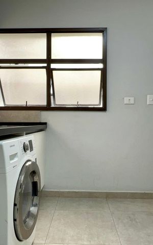 Apartamento à venda com 202m², 4 quartos e 3 vagas Apartamento à venda com 202m², 4 quartos e 3 vagasÁrea de Serviço
