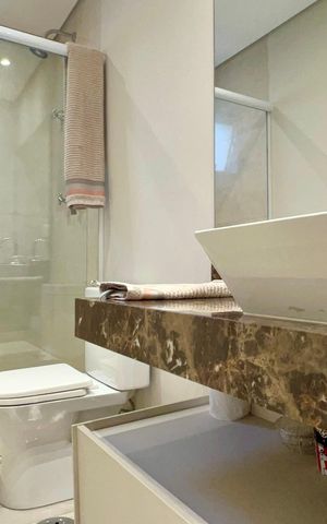 Apartamento à venda com 202m², 4 quartos e 3 vagas Apartamento à venda com 202m², 4 quartos e 3 vagasBanheiro da Suíte 3