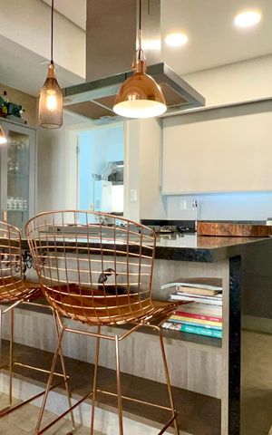 Apartamento à venda com 202m², 4 quartos e 3 vagas Apartamento à venda com 202m², 4 quartos e 3 vagasCozinha