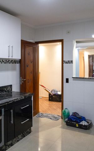Apartamento para alugar com 81m², 2 quartos e 1 vagaCozinha
