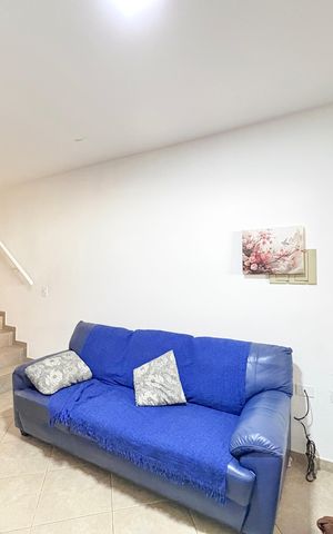 Casa à venda com 107m², 3 quartos e 1 vaga Casa à venda com 107m², 3 quartos e 1 vagaSala