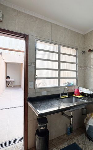 Casa à venda com 107m², 3 quartos e 1 vaga Casa à venda com 107m², 3 quartos e 1 vagaCozinha