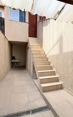Casa à venda com 107m², 3 quartos e 1 vaga Casa à venda com 107m², 3 quartos e 1 vagaÁrea de Serviço