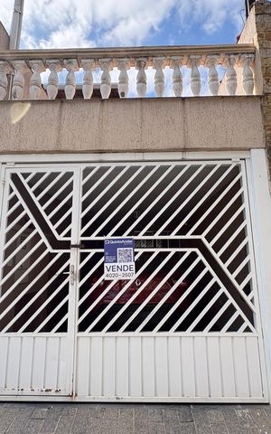 Casa à venda com 107m², 3 quartos e 1 vaga Casa à venda com 107m², 3 quartos e 1 vagaFachada