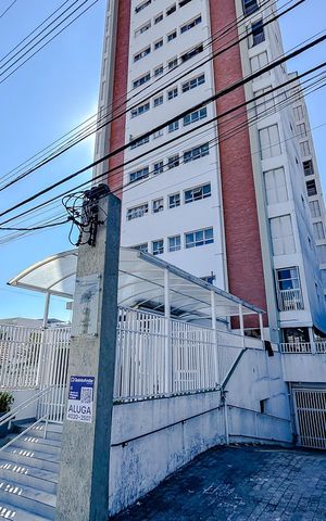 Apartamento para alugar com 74m², 2 quartos e 1 vagaFachada com Plaquinha