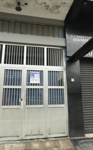 Casa para alugar com 205m², 4 quartos e 1 vagaFachada