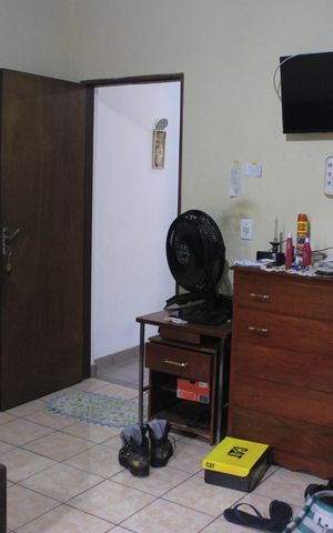 Casa à venda com 600m², 6 quartos e 6 vagasQuarto 2 (casa 1)