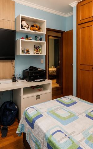 Apartamento à venda com 180m², 4 quartos e 2 vagas