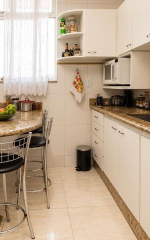 Apartamento à venda com 180m², 4 quartos e 2 vagas