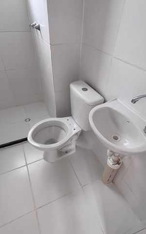 Apartamento à venda com 43m², 2 quartos e 1 vaga Apartamento à venda com 43m², 2 quartos e 1 vagaBanheiro