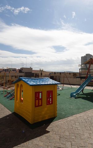 Apartamento para alugar com 90m², 3 quartos e 2 vagas Apartamento para alugar com 90m², 3 quartos e 2 vagasÁrea comum - Playground