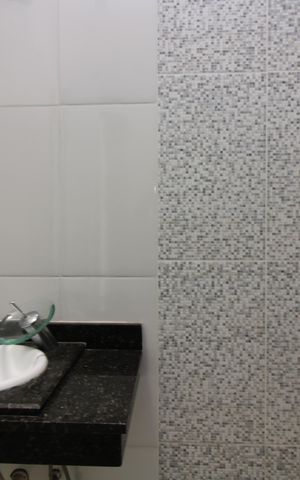 Casa de condomínio à venda com 155m², 3 quartos e 4 vagasBanheiro da Suíte 2