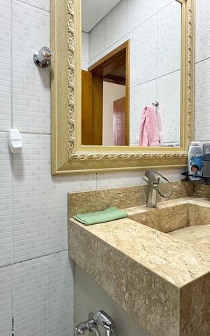 Apartamento à venda com 65m², 3 quartos e 1 vaga Apartamento à venda com 65m², 3 quartos e 1 vagaBanheiro Social