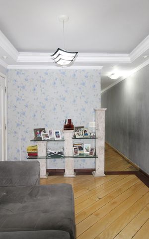 Casa à venda com 280m², 3 quartos e 2 vagasSala