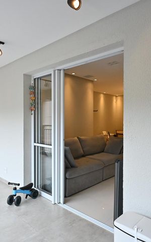 Apartamento à venda com 96m², 3 quartos e 2 vagasVaranda
