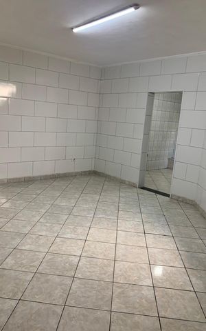Casa para alugar com 212m², 3 quartos e 3 vagas Casa para alugar com 212m², 3 quartos e 3 vagasCozinha