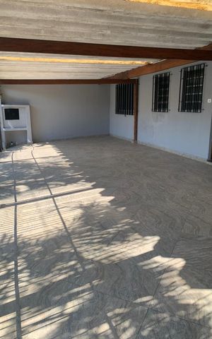 Casa para alugar com 212m², 3 quartos e 3 vagas Casa para alugar com 212m², 3 quartos e 3 vagasÁrea externa