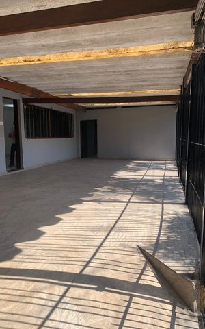 Casa para alugar com 212m², 3 quartos e 3 vagas Casa para alugar com 212m², 3 quartos e 3 vagasÁrea externa