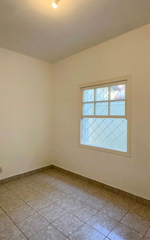 Casa à venda com 234m², 4 quartos e 3 vagas Casa à venda com 234m², 4 quartos e 3 vagasQuarto 2