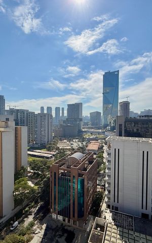 Apartamento à venda com 76m², 2 quartos e 2 vagas Apartamento à venda com 76m², 2 quartos e 2 vagasVista