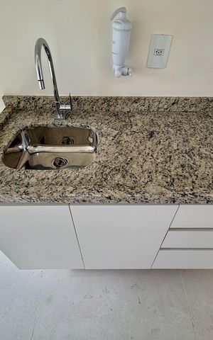 Apartamento à venda com 76m², 2 quartos e 2 vagas Apartamento à venda com 76m², 2 quartos e 2 vagasCozinha