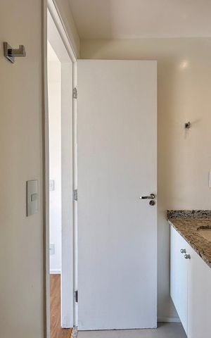 Apartamento à venda com 76m², 2 quartos e 2 vagas Apartamento à venda com 76m², 2 quartos e 2 vagasBanheiro Suíte 1
