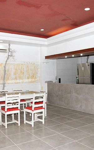 Apartamento à venda com 94m², 3 quartos e 1 vagaÁrea Comum - Salão de Festas (em reforma)