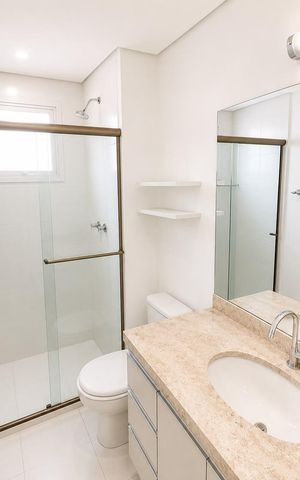 Apartamento à venda com 67m², 2 quartos e 1 vaga Apartamento à venda com 67m², 2 quartos e 1 vagaBanheiro