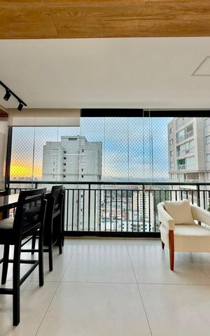 Apartamento à venda com 106m², 2 quartos e 2 vagas Apartamento à venda com 106m², 2 quartos e 2 vagasVaranda