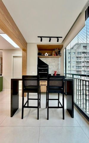 Apartamento à venda com 106m², 2 quartos e 2 vagas Apartamento à venda com 106m², 2 quartos e 2 vagasVaranda
