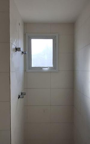 Apartamento à venda com 48m², 2 quartos e 1 vaga Apartamento à venda com 48m², 2 quartos e 1 vagaBanheiro Social
