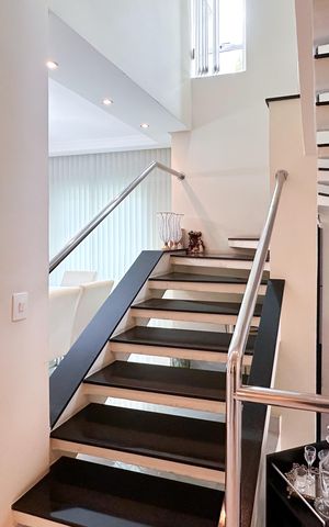 Casa à venda com 291m², 3 quartos e 4 vagasAcesso aos Quartos