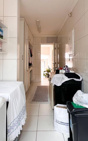 Casa à venda com 291m², 3 quartos e 4 vagasÁrea de Serviço