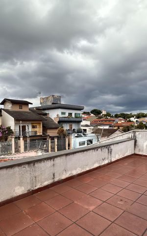Casa à venda com 291m², 3 quartos e 4 vagasSacada dos Quartos