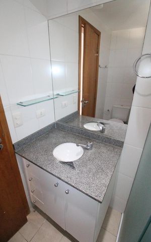 Apartamento para alugar com 64m², 2 quartos e 1 vagaBanheiro