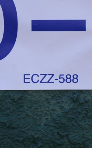 Apartamento à venda com 52m², 2 quartos e 1 vagaPlaca GRANDE instalada na fachada do condomínio, dia 27/07/2026 - Código da placa: ECZZ-588