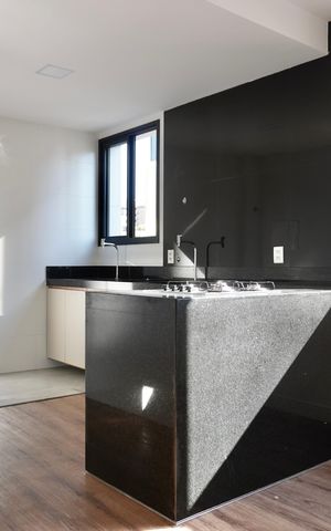 Apartamento à venda com 58m², 2 quartos e 1 vagaCozinha e Área de Serviço