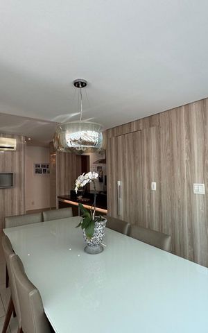 Apartamento à venda com 146m², 2 quartos e 2 vagasSala
