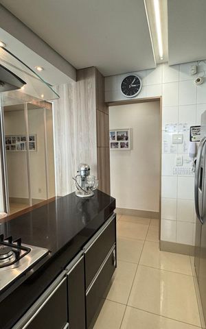 Apartamento à venda com 146m², 2 quartos e 2 vagasCozinha