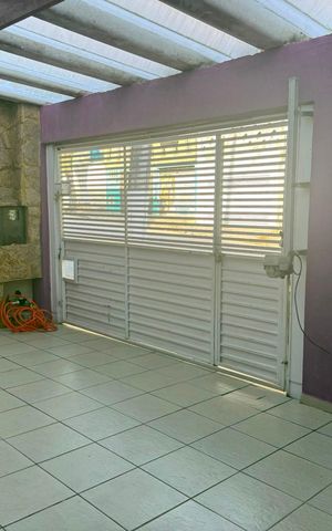 Casa à venda com 116m², 2 quartos e 2 vagas Casa à venda com 116m², 2 quartos e 2 vagasGaragem