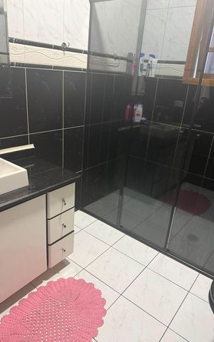 Casa à venda com 116m², 2 quartos e 2 vagas Casa à venda com 116m², 2 quartos e 2 vagasBanheiro 1